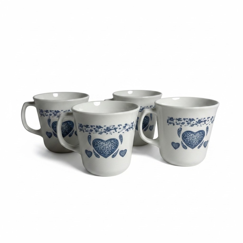 Vintage Corning Blue Heart Mugs Set of 4 Country Cornflower White Stoneware USA